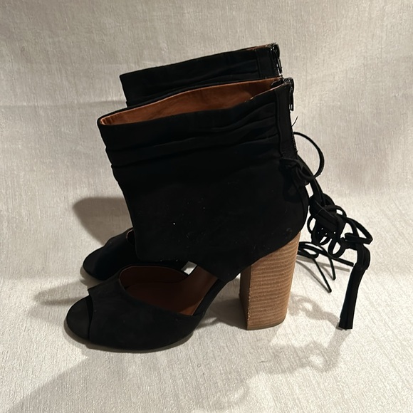 Dolce by Mojomoxy Pointed Open Toed Lace Up Heels - Picture 2 of 6